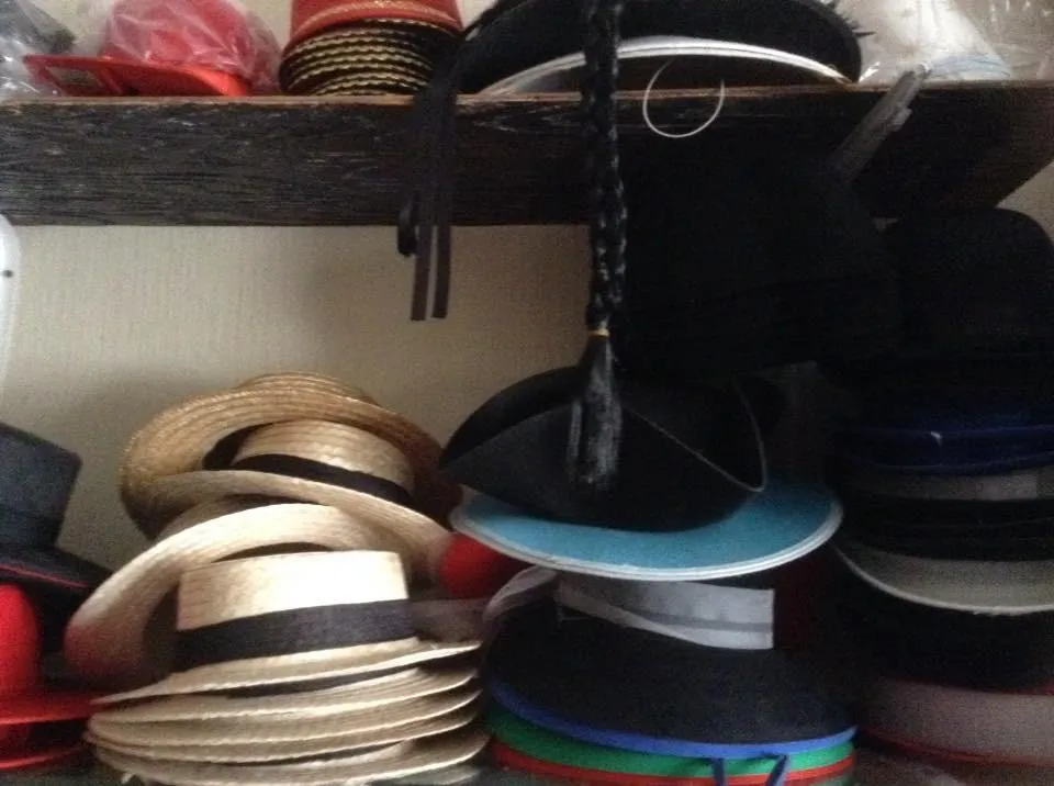 Disfraz sombreros 022