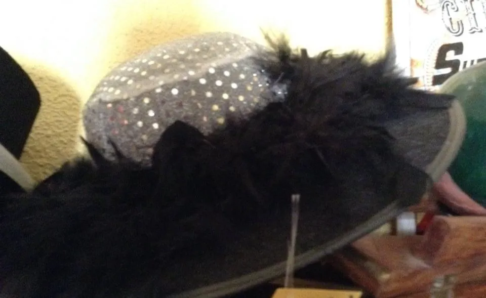 Disfraz sombreros 064