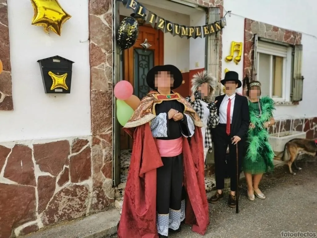 Disfraz temática 123